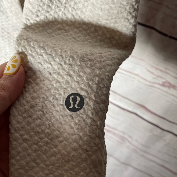 Lululemon At Ease Hoodie Heathered Light Ivory / White Size Small - Picture 5 of 6